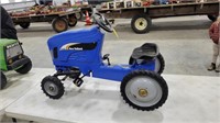 New Holland TC33DA Pedal Tractor