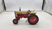 International 826 Tractor 1/16