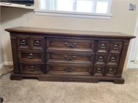 Wooden Oak Dresser w/ 9 drawers