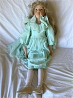 The Ultimate Collection 1995 Porcelain Doll