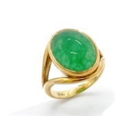 Jade & 18ct Yellow gold signet ring