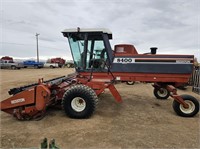 Hesston 8400 Swather