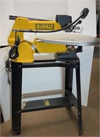 DeWalt DW788 20in Scroll Saw