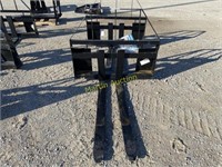 AGT Pallet Forks, Bobcat Style Attachment + R1