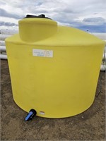 1550 Gallon Poly Water Tank