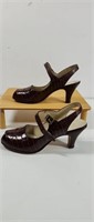 Vintage  Red Cross Crocodile  Classic Heel Shoes