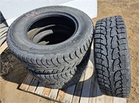 (4) LT245/70R17 Snow Tires