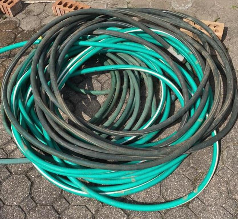 150 feet garden hose (3 hoses)