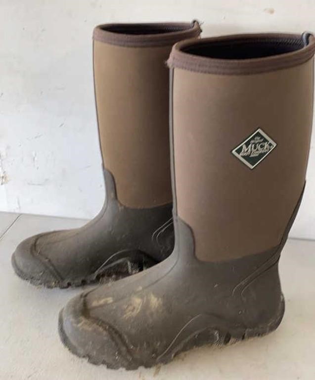 Size 10 Muck Boots