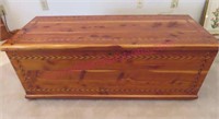 Vtg 4ft cedar blanket chest