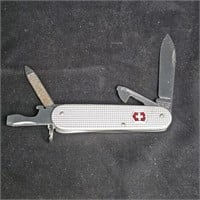 Victorinox Swiss Made pocket knife Officer Suisse