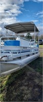 89 sunshine 1600 20ft Pontoon boat with 20 hp mtr