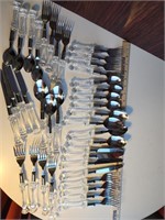 Set of 39 new flatware pieces