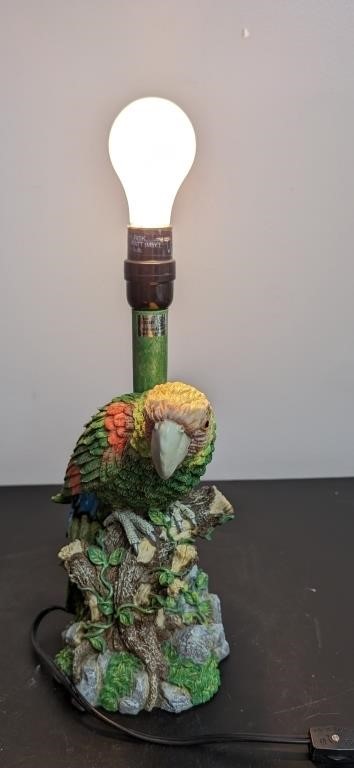 Figural Parrot Table Lamp Composite