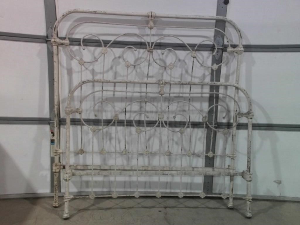 VICTORIAN IRON BED 52" WIDE