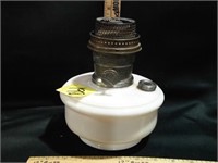 ALADDIN ALACITE OIL LAMP W/ NU TYPE #B