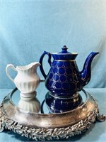 Vintage Ceramic Lot :JG Meakin & Hall (2)