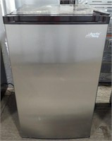 (CY) Arctic King 3.0 Cu Ft Upright Mini Freezer