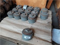 15 Cast Steel Pipe Fittings with Caps