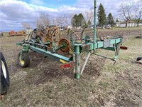 John Deere #704 10-wheel rake