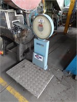 AND 100kg Clock Face Platform Scales