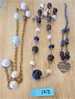 LOT OF 3 NECKLACES COSTUME JEWELRY