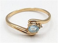 Ladies 10K Yellow Gold Aquamarine Cocktail Ring