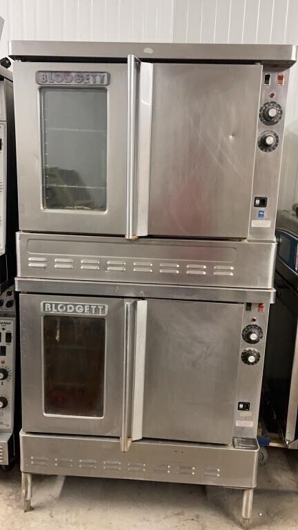 2 X MONEY BLODGETT GAS CONVECTION OVEN DOUBLE DECK