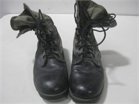 US Military Jungle Boots Sz 7W Pre-Owned