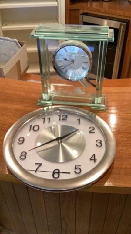 2 Clocks Danbury Clock Company Glass And Newer 1