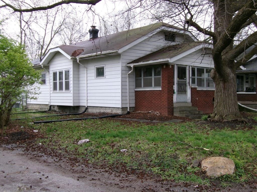 REAL ESTATE AUCTION - 621 N Denny St Indianapolis IN