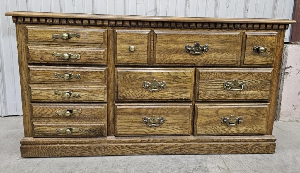 8 Drawer Dresser