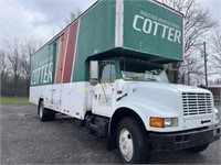 1991 INTERNATIONAL 4900 W/ 25FT WACO MOVING VAN BO