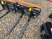 Skid Steer Hydraulic Pallet Forks-NO RESERVE