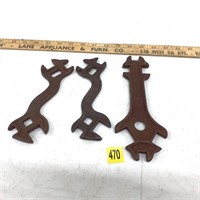 3 IH Wrenches