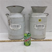 2 Metal Cans