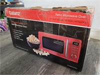 Galanz Retro Microwave