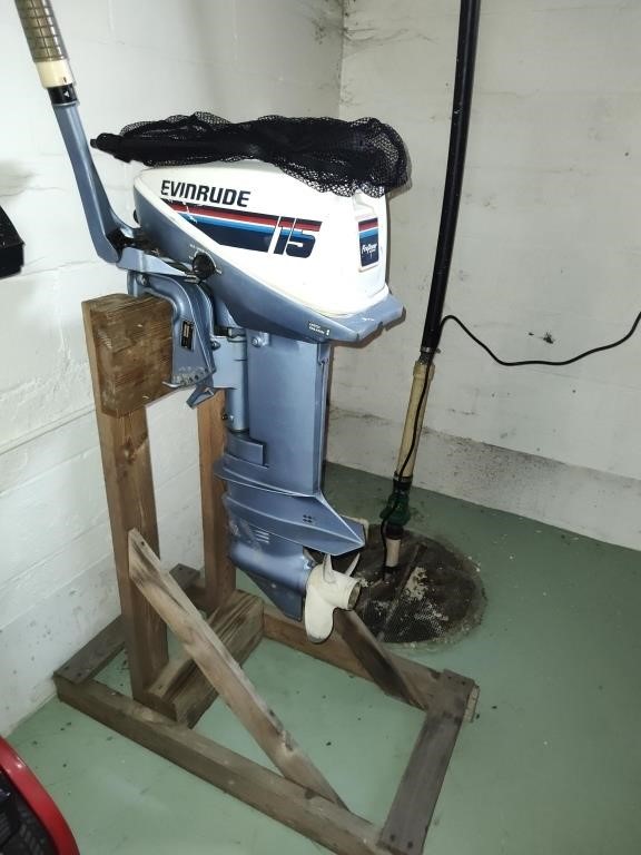 Evenrude 15HP Boat Motor