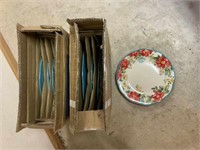8 dinner plates, The Pioneer Woman