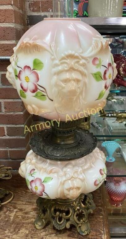 GWTW LAMP PAINTED EMBOSSED LIONS