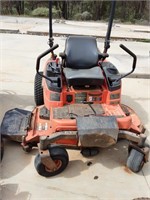 MOWER EXTRA TIRES AND WHELS (UNTESTED)