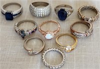 D - LOT OF COSTUME JEWELRY RINGS (G203)