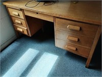 WOODEN OFFICE DESK