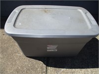 30 Gallon Sterlite Tote with Lid