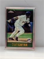 1997 Topps Chrome Tony Gwynn #145