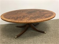 Spectacular Ethan Allen oval mahogany coffee table