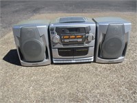 Phillips CD, Radio & Cassette Player