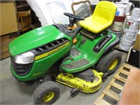 John Deere D140 Riding Mower