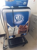 SILK MILK DISPENSER