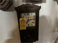 WALL CLOCK - WOOD - 16x9x4